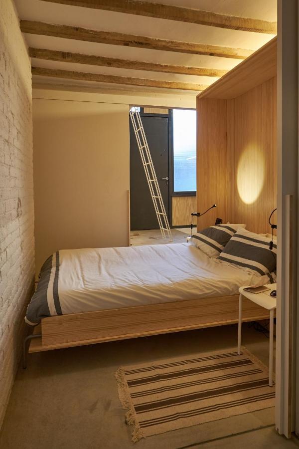Luxury 1br With Patio Near The Appartement Barcelone