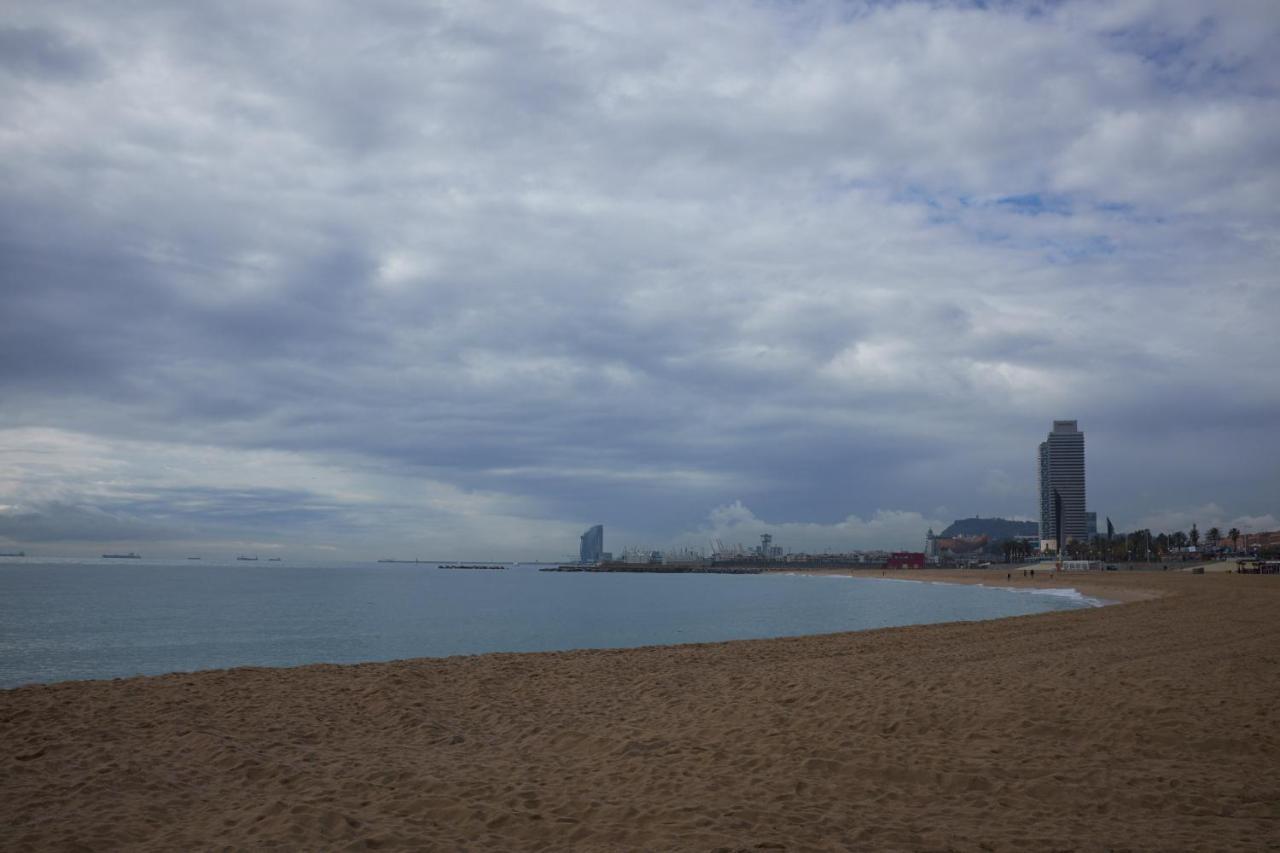 Luxury 1br With Patio Near The Apartamento Barcelona