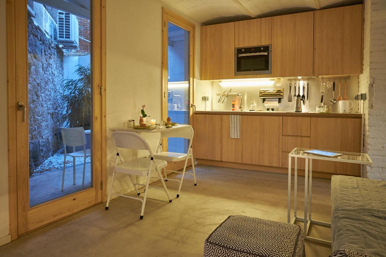 Luxury 1br With Patio Near The * Barcelona