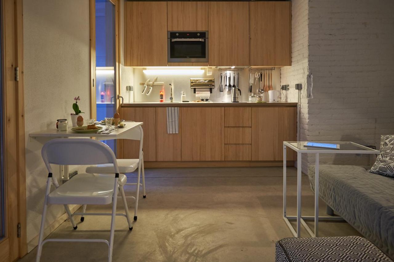 Luxury 1br With Patio Near The Apartamento Barcelona